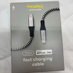 NWT Heyday Artist Series Black & Silver Charging Cable 6 ft. Fast charging USB-C